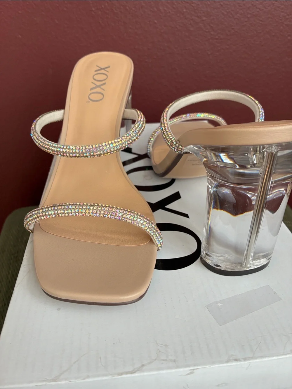 XOXO chic nude